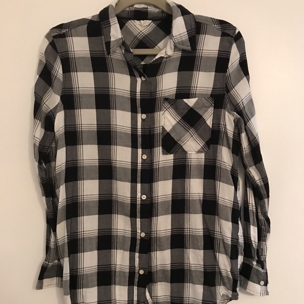Black and White Flannel - Aeropostale